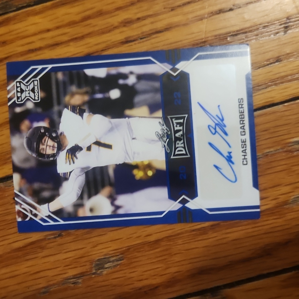 2 signed NFL trading cards from 2022 drafts - Picture 3 of 4